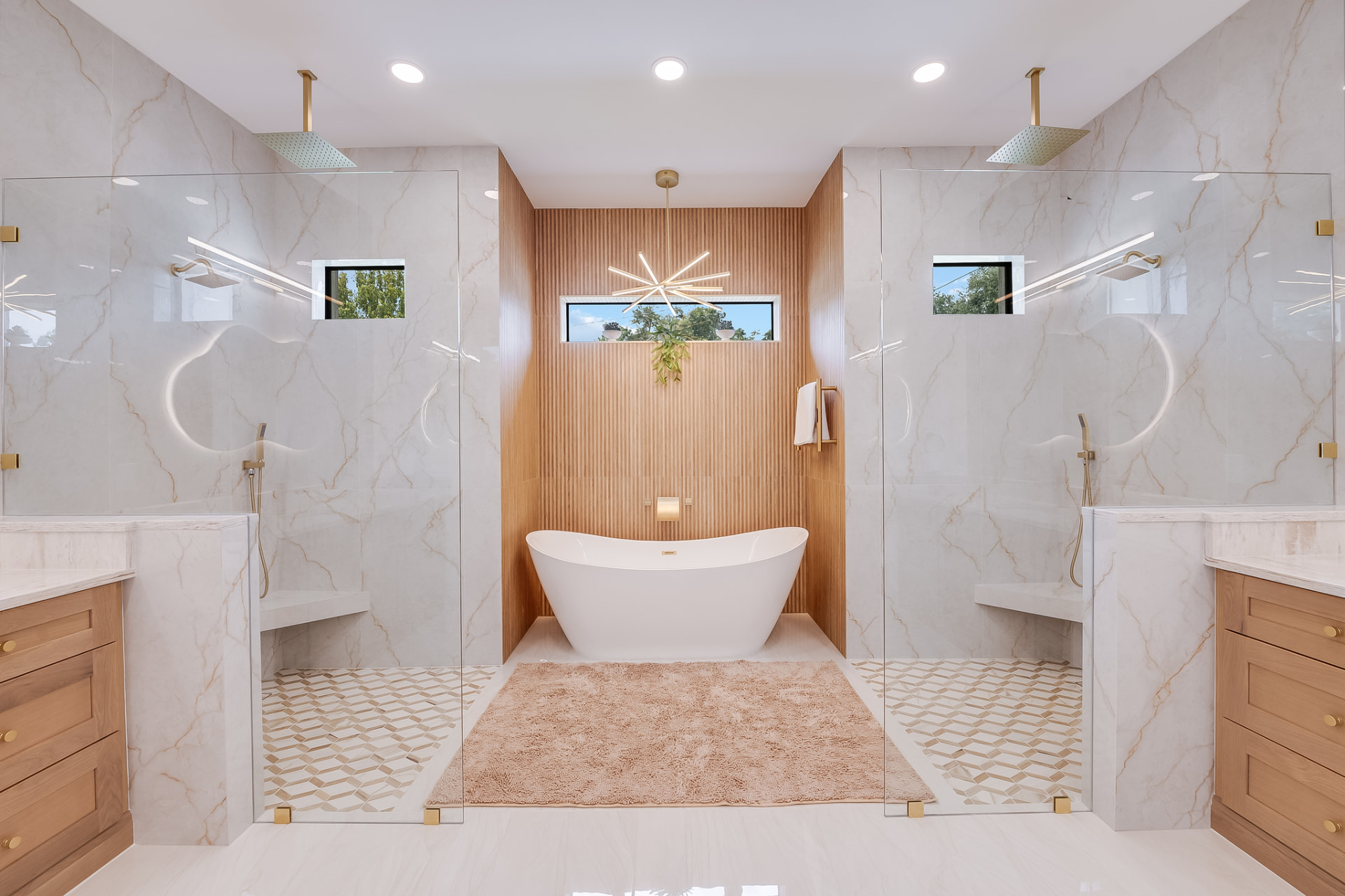 Bright Tampa Bay bathroom interior photographed by Gabriel Erich