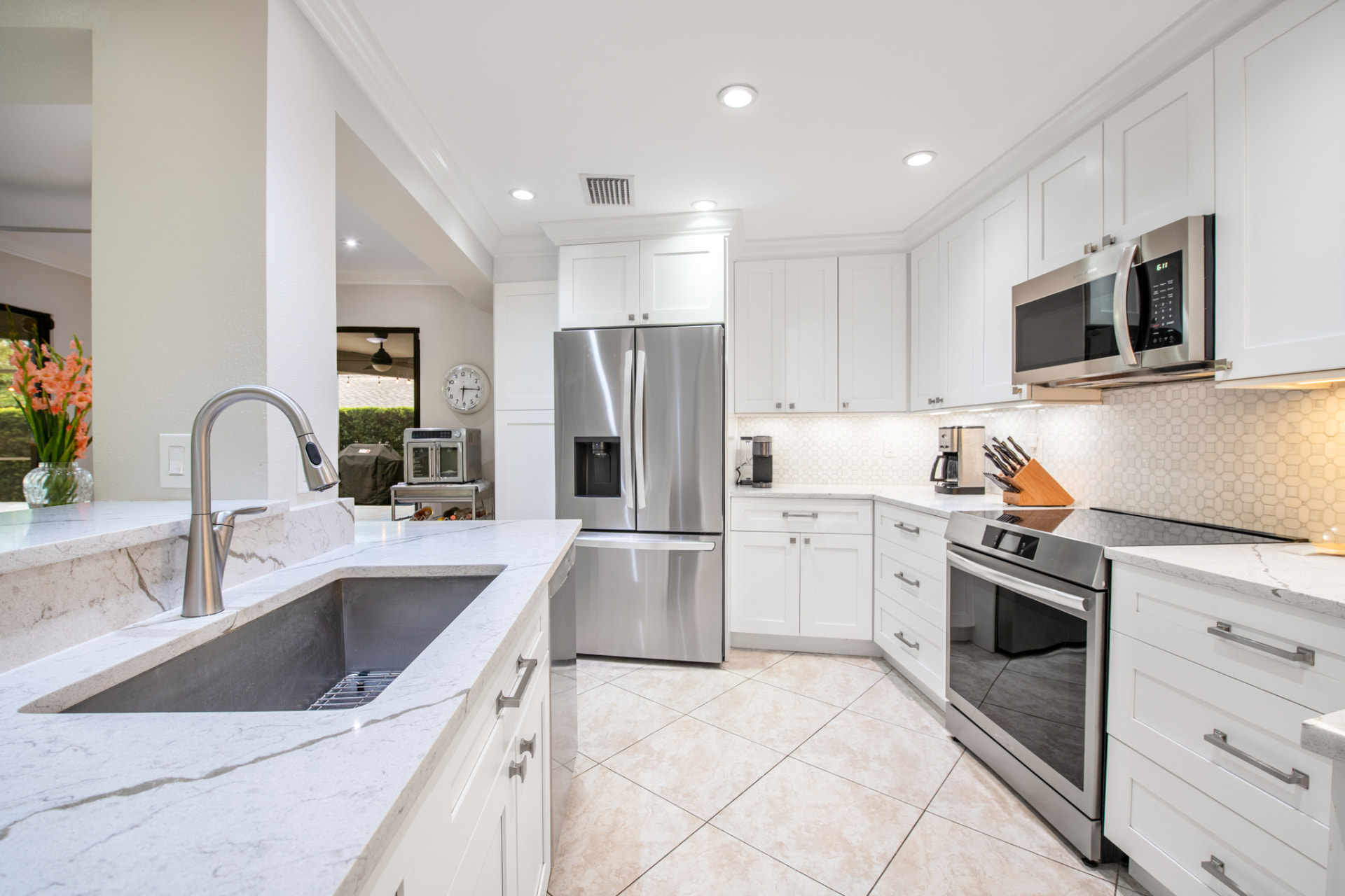Kitchen sink and quartz counters in a Palm Harbor, FL home